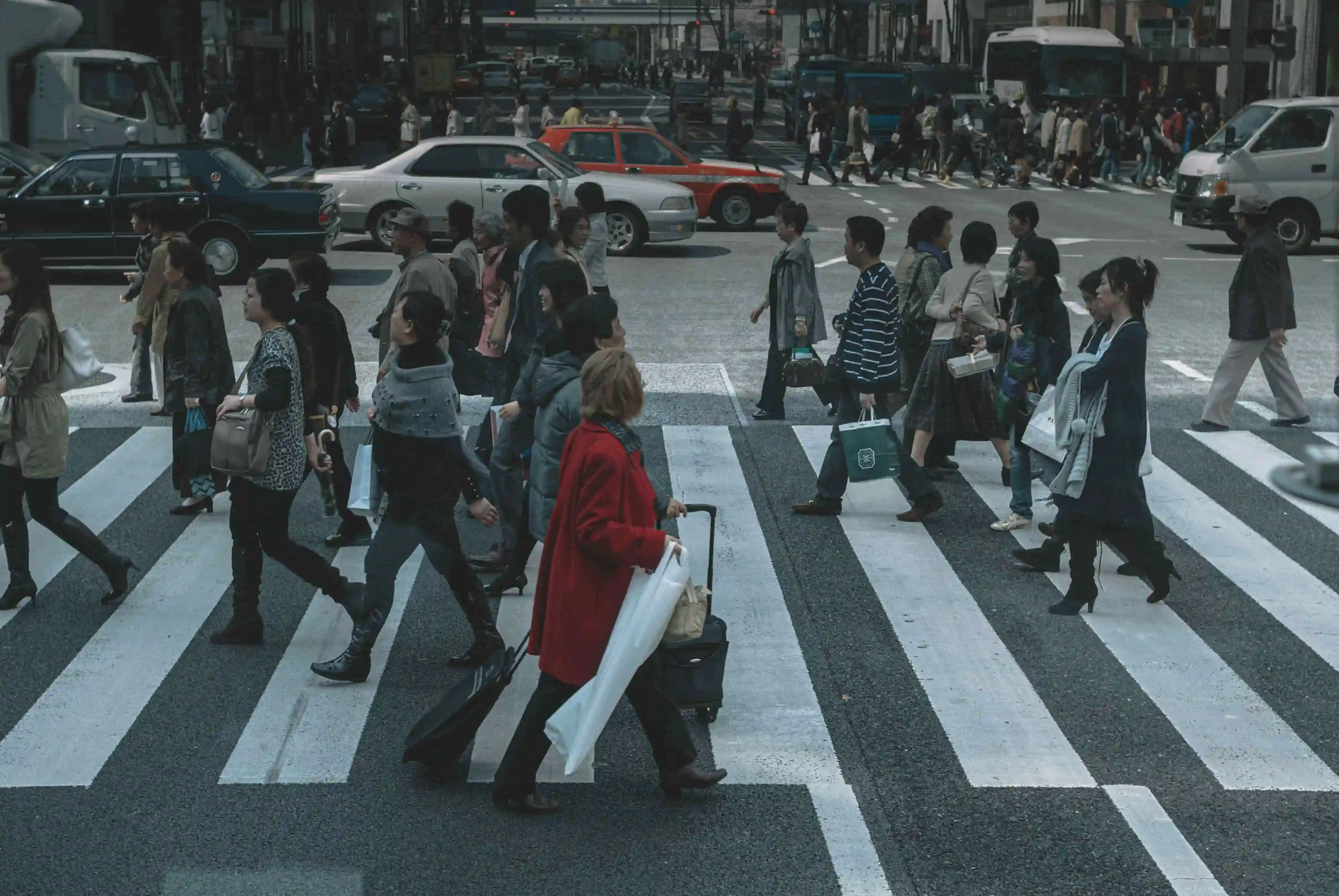 Churn risk dashboard and retention analytics